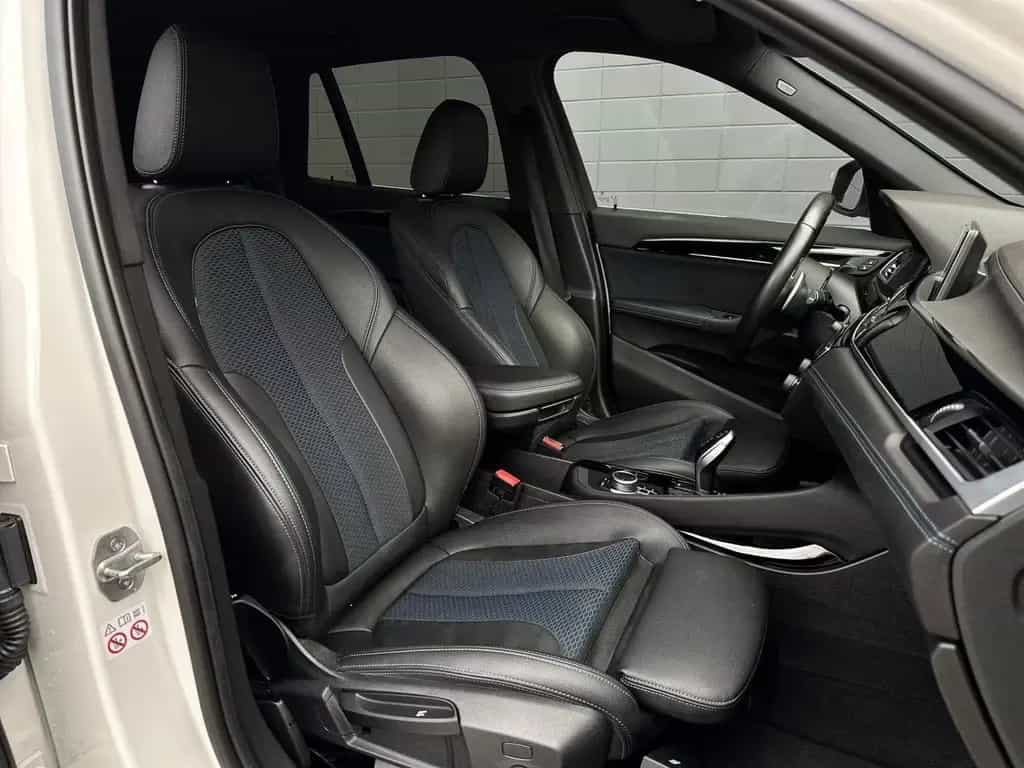 BMW X1 xDrive25i M SPORT* LED#SHZ#TEMP#NAV#PDC#KLIMA 09/2019-photo-14