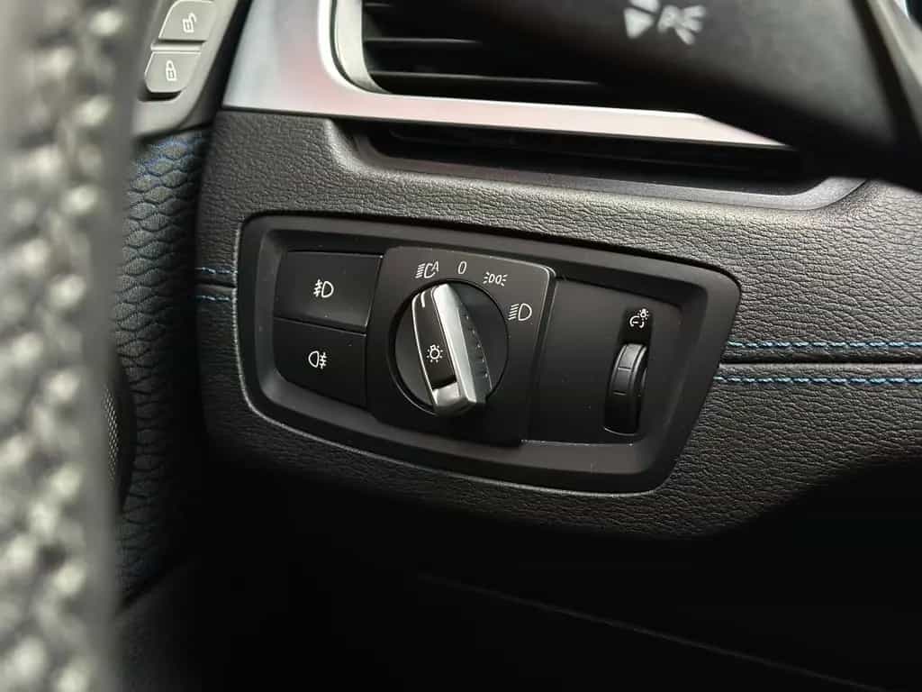 BMW X1 xDrive25i M SPORT* LED#SHZ#TEMP#NAV#PDC#KLIMA 09/2019-photo-17