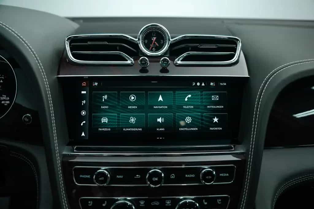 Bentley Bentayga V8 FIRST EDITION/NAIM/TOURING SPEC 06/2021-photo-21