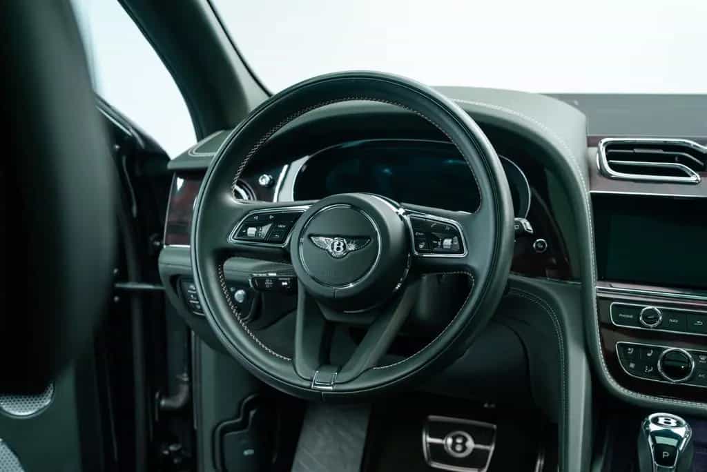 Bentley Bentayga V8 FIRST EDITION/NAIM/TOURING SPEC 06/2021-photo-8