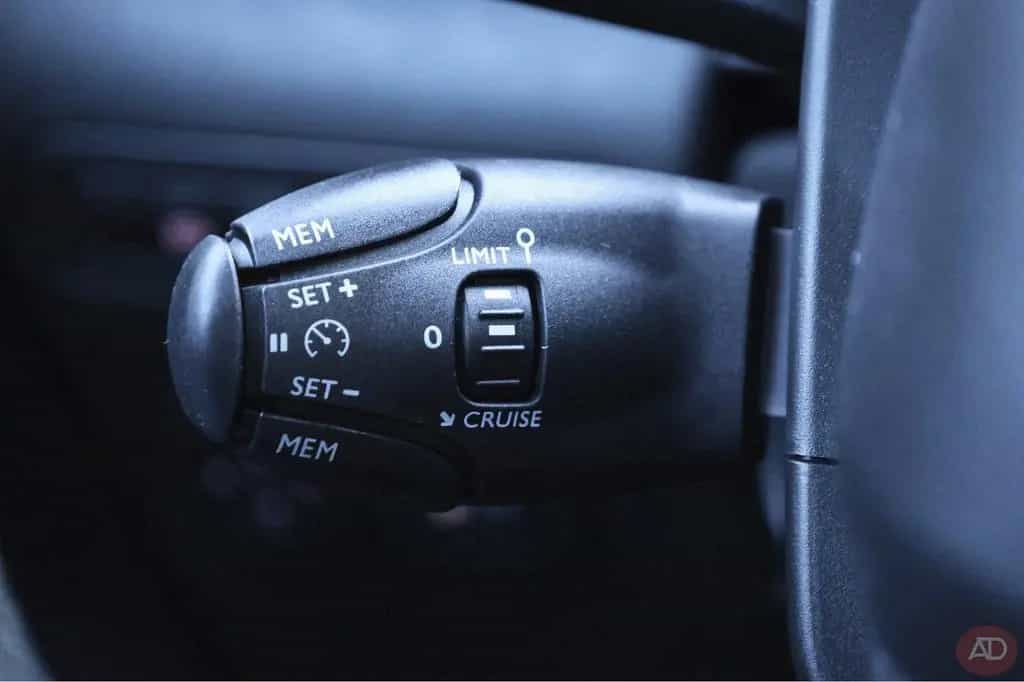 Citroën C3 Aircross Shine *HeadUp*Navi*Kamera* 08/2018-photo-24