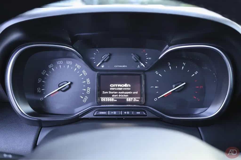 Citroën C3 Aircross Shine *HeadUp*Navi*Kamera* 08/2018-photo-25