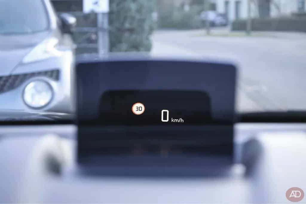Citroën C3 Aircross Shine *HeadUp*Navi*Kamera* 08/2018-photo-26