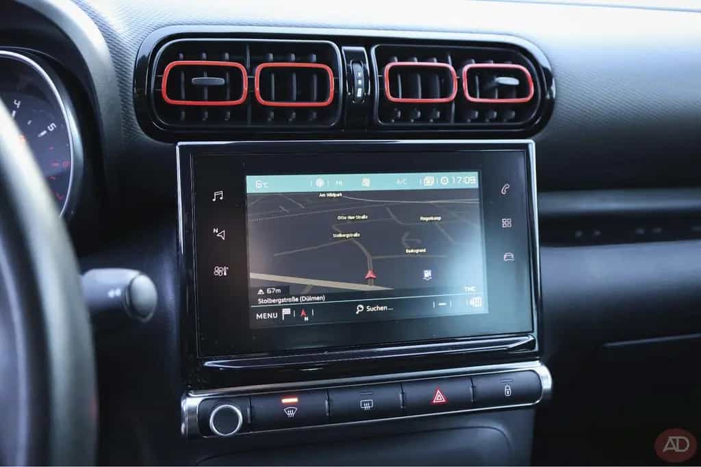 Citroën C3 Aircross Shine *HeadUp*Navi*Kamera* 08/2018-photo-29