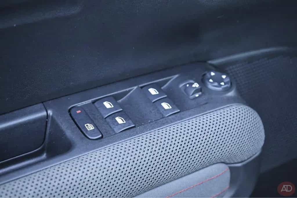 Citroën C3 Aircross Shine *HeadUp*Navi*Kamera* 08/2018-photo-36