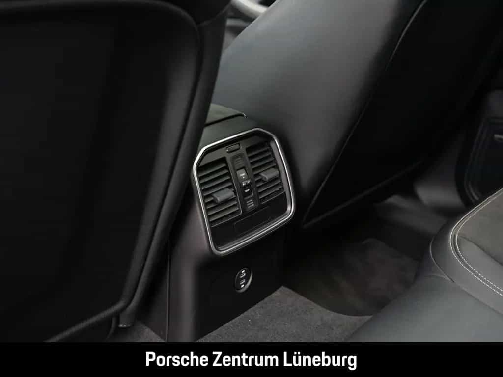 Porsche Macan GTS Standheizung BOSE Luftfederung 21-Zoll 02/2023-photo-21