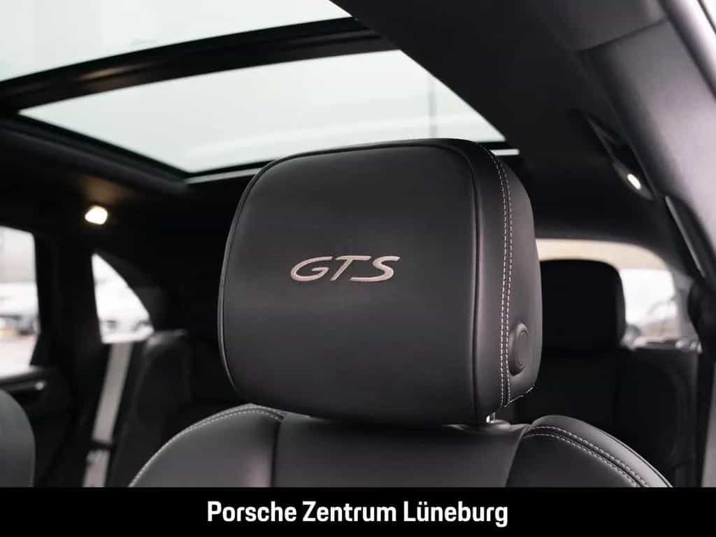 Porsche Macan GTS Standheizung BOSE Luftfederung 21-Zoll 02/2023-photo-24