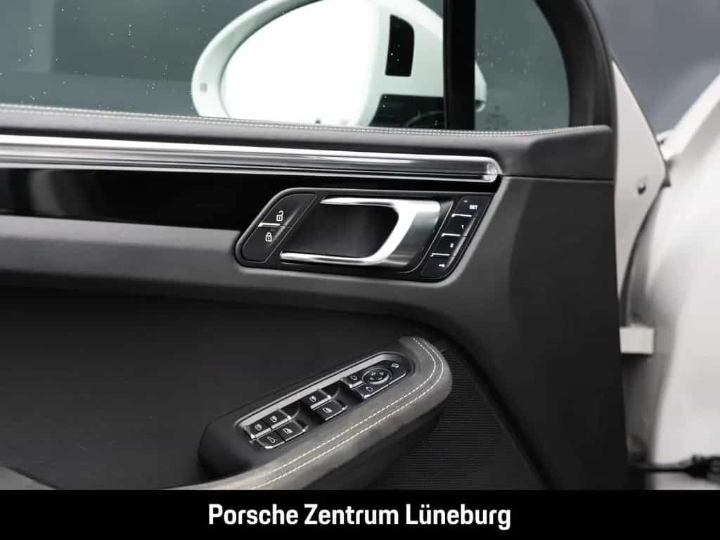 Porsche Macan GTS Standheizung BOSE Luftfederung 21-Zoll 02/2023-photo-25