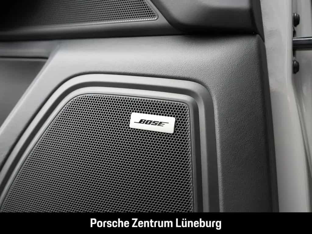 Porsche Macan GTS Standheizung BOSE Luftfederung 21-Zoll 02/2023-photo-30