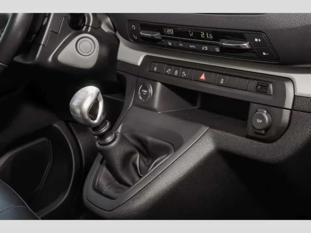 Citroën SpaceTourer 2.0 M AHK LEDER NAVI Xenon 11/2017-photo-8