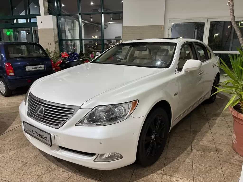 Lexus LS 460 V8 mit Luxusausstattung !MOTOR NEU! 09/2008-photo-0