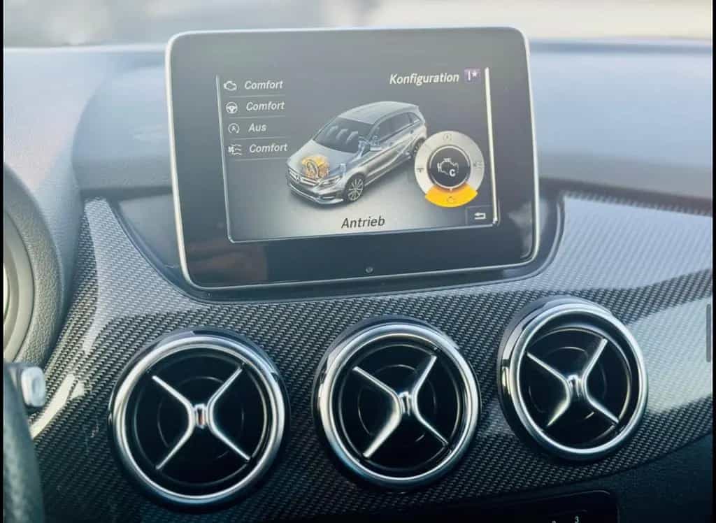 Mercedes-Benz B-Class 200 7G-Tronic AMG Line Night Paket LED Comand 06/2018-photo-27
