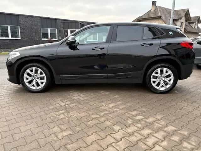 BMW X2 sDrive 18 i Advantage 09/2019-photo-4