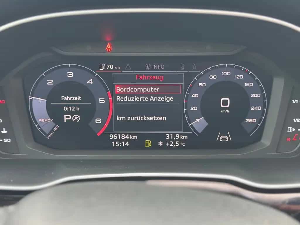 Audi Q3 35 TDI advanced/Panorama/LED/Volleder/AHK 09/2019-photo-16