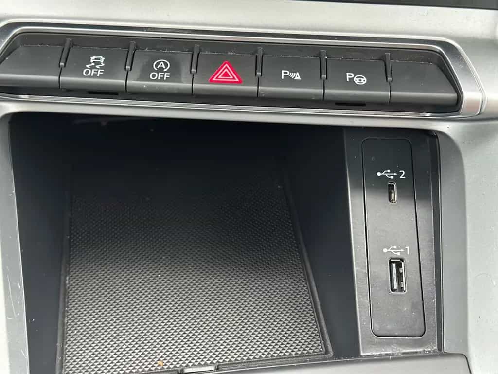 Audi Q3 35 TDI advanced/Panorama/LED/Volleder/AHK 09/2019-photo-6