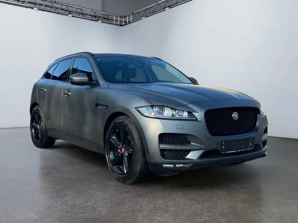 Jaguar F-Pace Portfolio AWD*MOTORSCHADEN* 05/2017-photo-1
