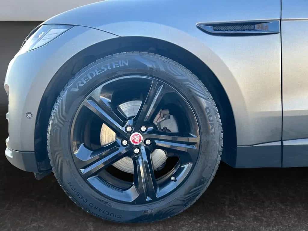 Jaguar F-Pace Portfolio AWD*MOTORSCHADEN* 05/2017-photo-14
