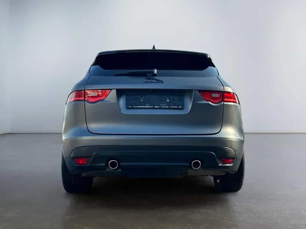 Jaguar F-Pace Portfolio AWD*MOTORSCHADEN* 05/2017-photo-5