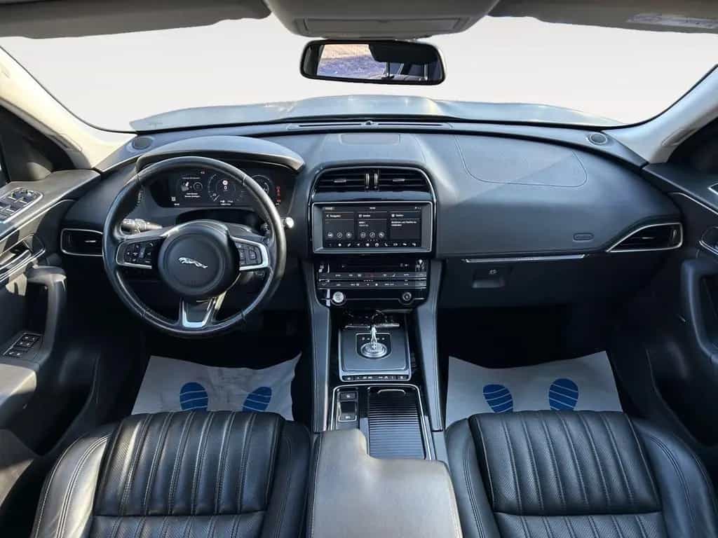 Jaguar F-Pace Portfolio AWD*MOTORSCHADEN* 05/2017-photo-9