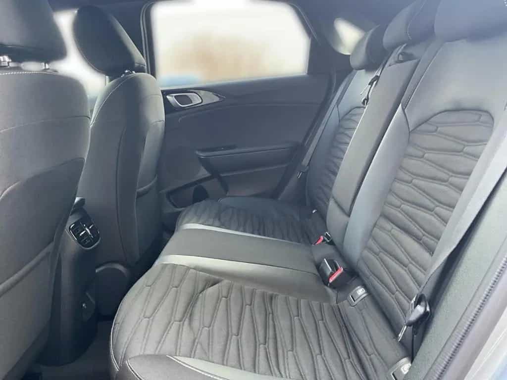 Kia Ceed 1.5T GT-Line DCT7 Navi Soundsystem LED Klim 02/2026-photo-10