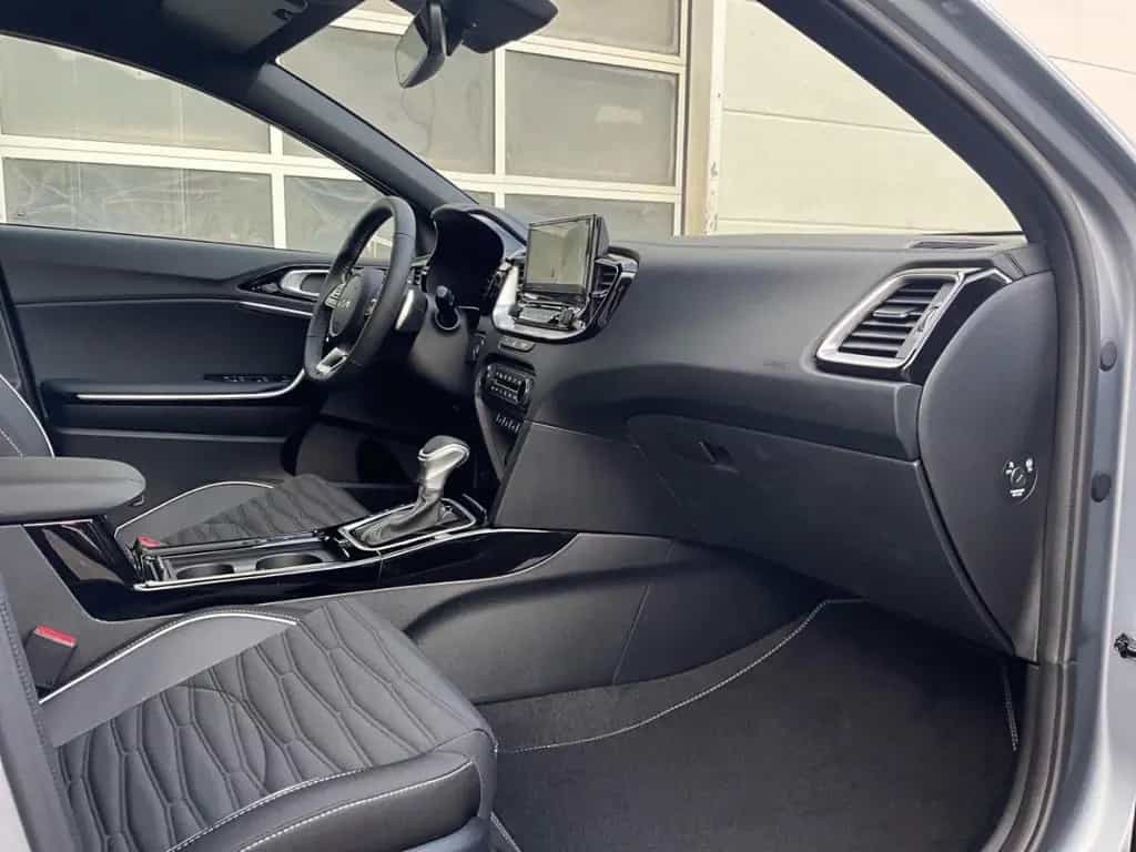 Kia Ceed 1.5T GT-Line DCT7 Navi Soundsystem LED Klim 02/2026-photo-14