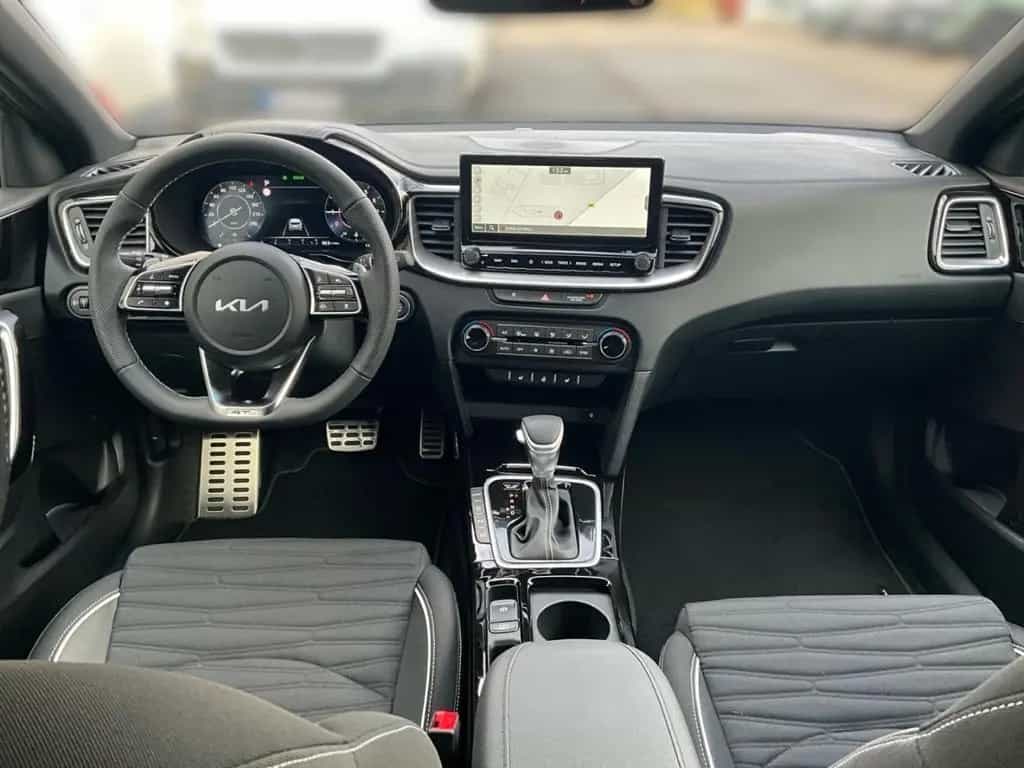 Kia Ceed 1.5T GT-Line DCT7 Navi Soundsystem LED Klim 02/2026-photo-9
