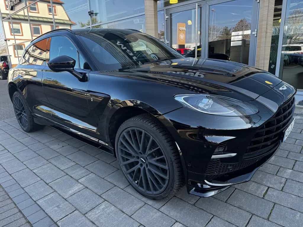 Aston Martin DBX 707-4.0V8-23Zoll-B&O-Carbon-Voll-XPEL 03/2024-photo-0