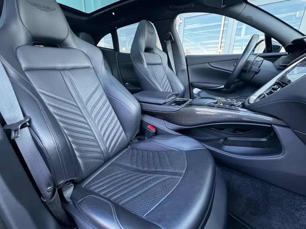 Aston Martin DBX 707-4.0V8-23Zoll-B&O-Carbon-Voll-XPEL 03/2024-photo-17