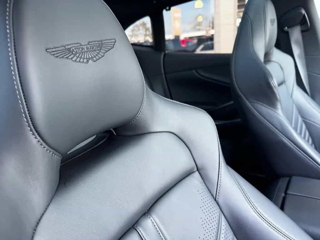 Aston Martin DBX 707-4.0V8-23Zoll-B&O-Carbon-Voll-XPEL 03/2024-photo-18