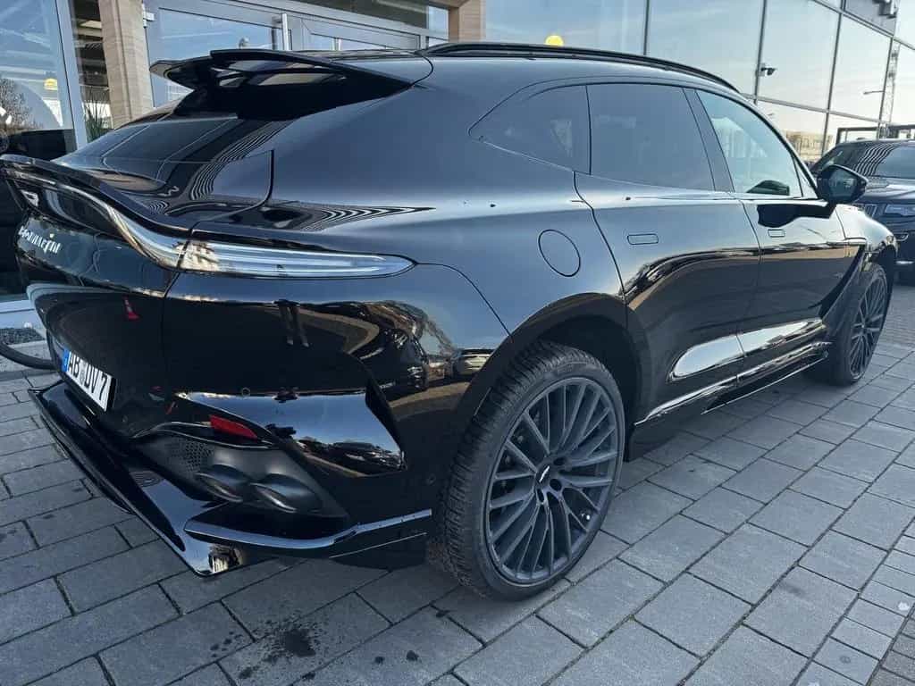 Aston Martin DBX 707-4.0V8-23Zoll-B&O-Carbon-Voll-XPEL 03/2024-photo-3