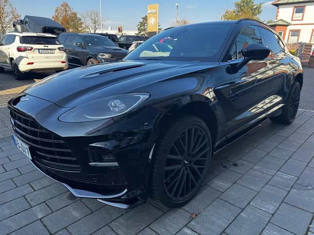 Aston Martin DBX 707-4.0V8-23Zoll-B&O-Carbon-Voll-XPEL 03/2024-photo-6