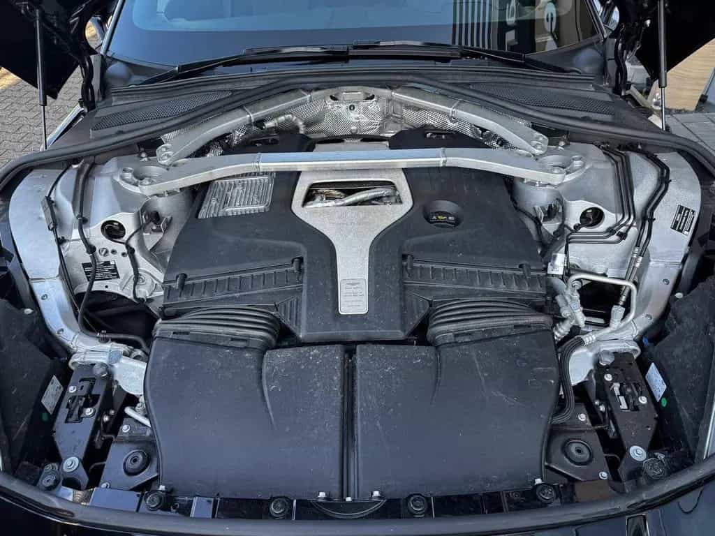 Aston Martin DBX 707-4.0V8-23Zoll-B&O-Carbon-Voll-XPEL 03/2024-photo-9