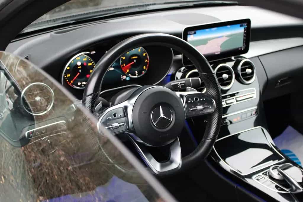 Mercedes-Benz C-Class 300 Coupe *AMG-Line*HUD*DC*360Cam*Multibeam* 10/2018-photo-10