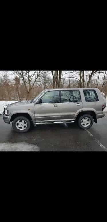 Isuzu Trooper 3,0 DTI *Original KM* TÜV NEU* 3,5t 12/2002-photo-1