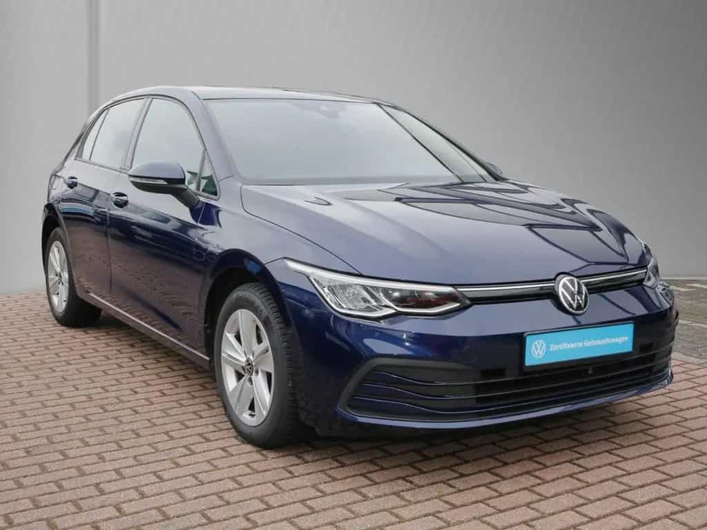 Volkswagen Golf VIII 1.5 eTSI DSG Life Pano AHK Navi+VC ACC 07/2020-photo-2