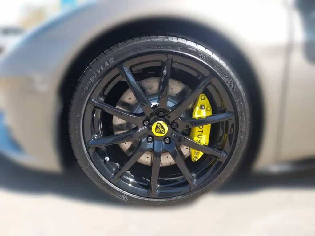 Lotus Emira Turbo HeadUp Navi LED Kamera PDC LM ACC+LE null-photo-4