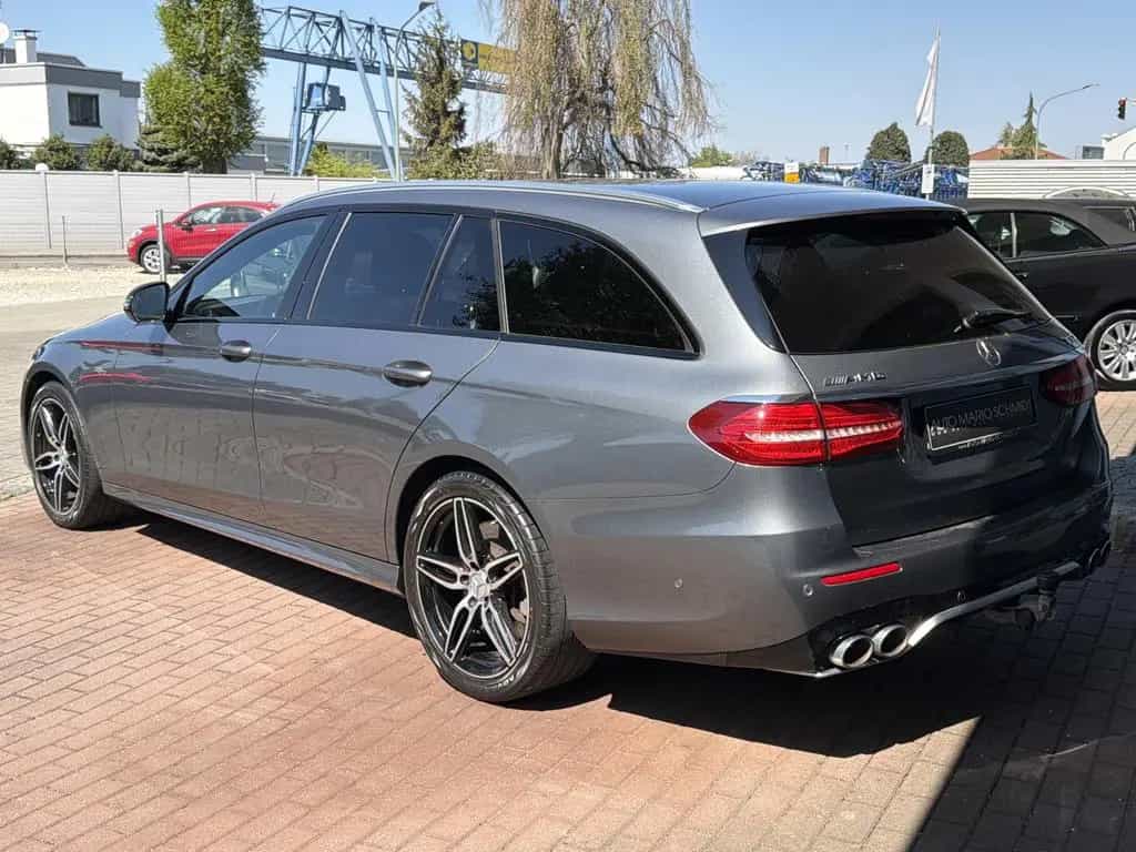 Mercedes-Benz E-Class 53 AMG T 4Matic+ Wide*LED*360°*Standheizung* 10/2018-photo-2