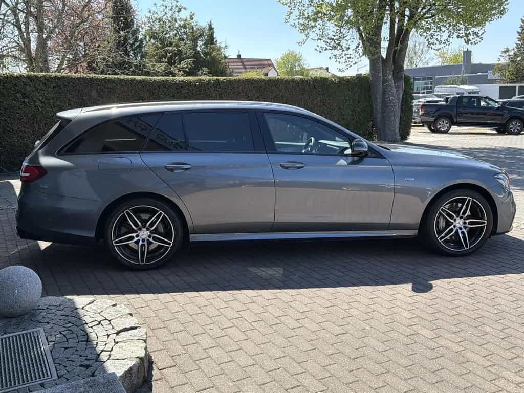 Mercedes-Benz E-Class 53 AMG T 4Matic+ Wide*LED*360°*Standheizung* 10/2018-photo-4