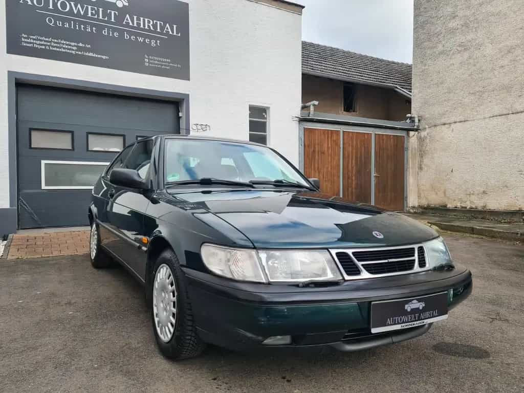 Saab 900 *EINWANDFREIER ZUSTAND * TÜV NEU* 05/1995-photo-2
