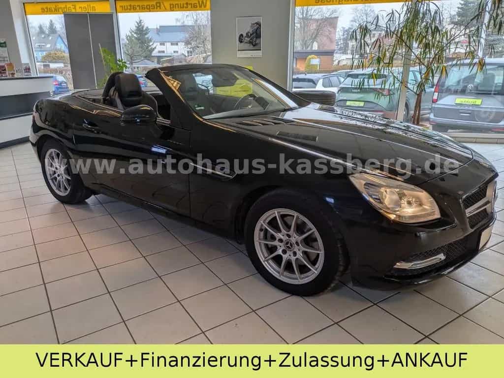 Mercedes-Benz SLK-Class 04/2011-photo-1