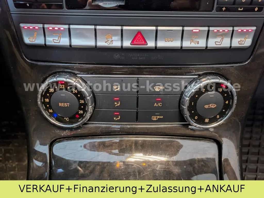Mercedes-Benz SLK-Class 04/2011-photo-14