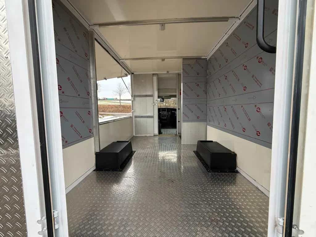 Iveco Daily Foodtruck Imbisswagen /Automatik 06/2012-photo-13