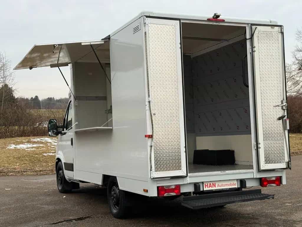 Iveco Daily Foodtruck Imbisswagen /Automatik 06/2012-photo-5
