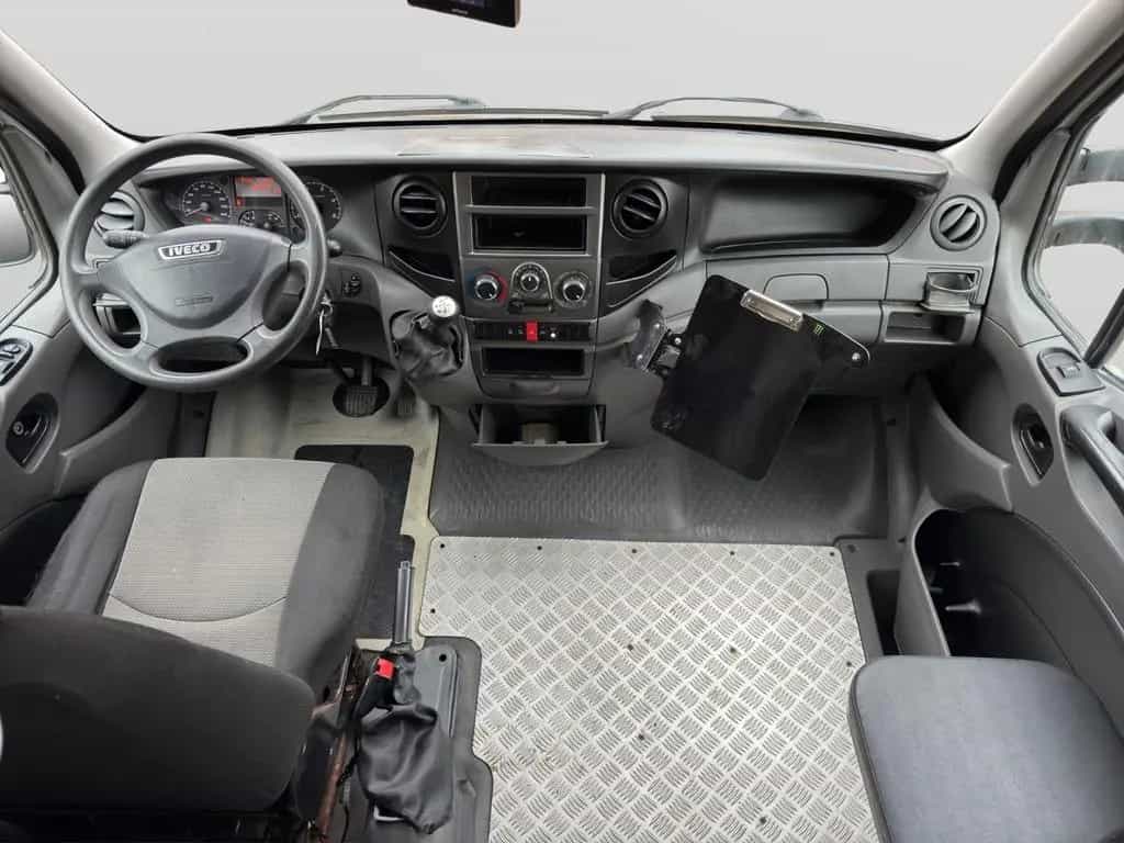Iveco Daily Foodtruck Imbisswagen /Automatik 06/2012-photo-8