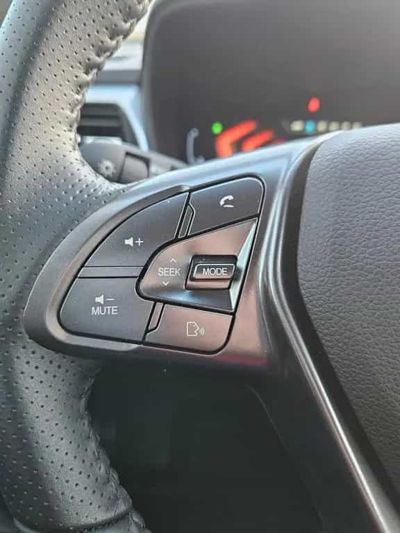KGM Tivoli Essential 2 WD 6-Gang Automatik 09/2025-photo-13