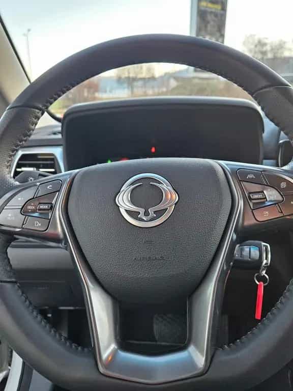 KGM Tivoli Essential 2 WD 6-Gang Automatik 09/2025-photo-14
