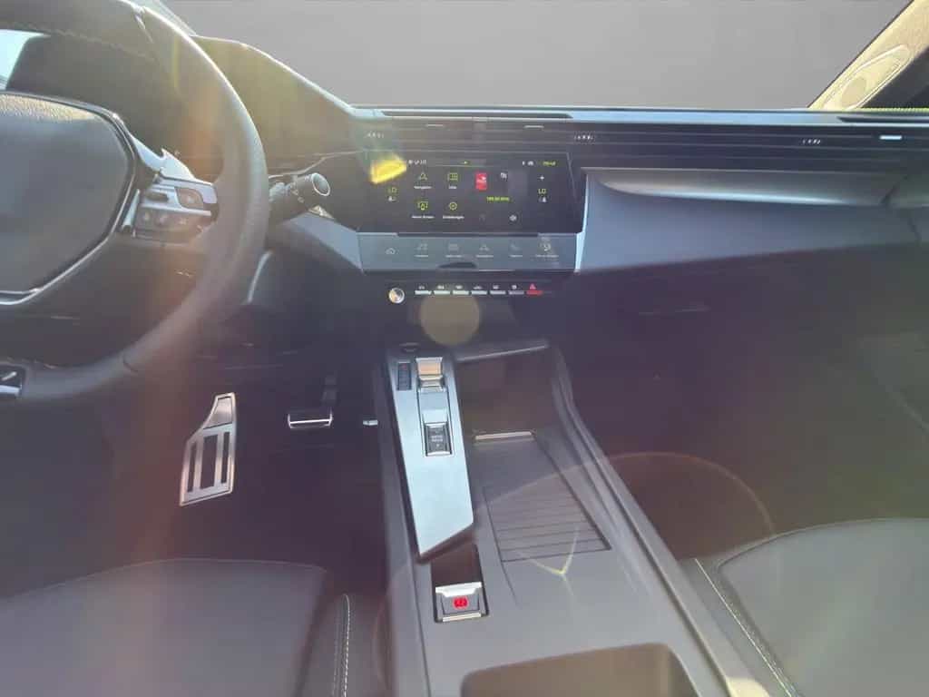 Peugeot 308 Neuer 308 SW GT EXCLUSIVE HYBRID 145 e-DSC6 null-photo-12