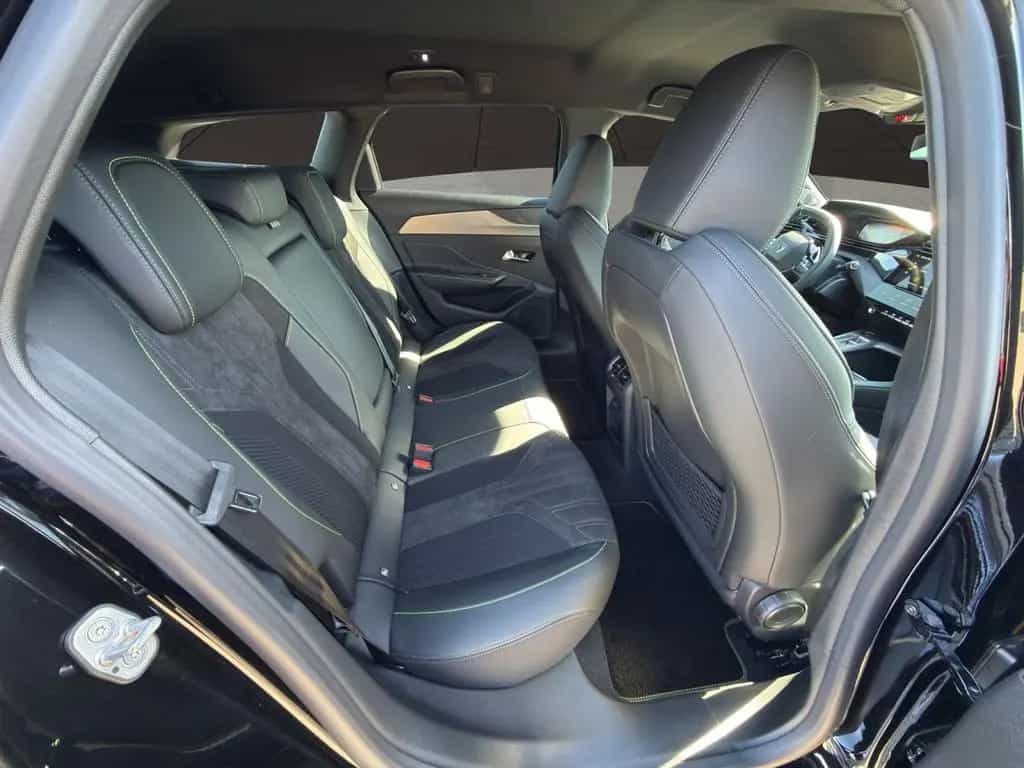 Peugeot 308 Neuer 308 SW GT EXCLUSIVE HYBRID 145 e-DSC6 null-photo-15