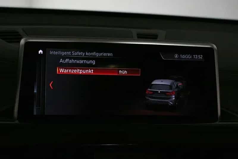 BMW X1 20iA sDr Sport Line LED Navi Leder Kamera 05/2022-photo-13