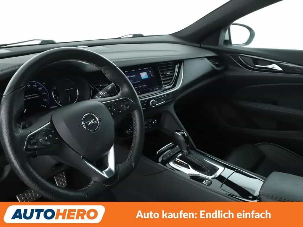 Opel 2.0 CDTI GSi 4x4 Aut.*AHK*NAV*MATRIX*TEMP*360CAM 01/2020-photo-10